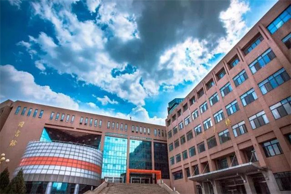 短期美联储降息迫切性不足 警惕美债期货超预期回调